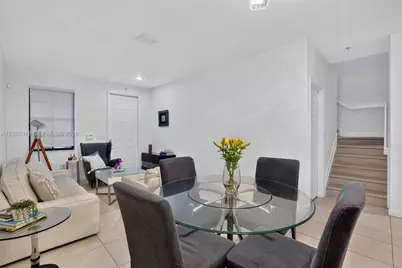 11249 NW 88th Ter, Doral, FL 33178 - Photo 6