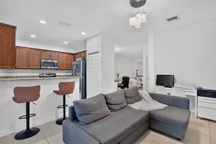 11249 NW 88th Terrace, Doral, FL 33178 - Photo 10