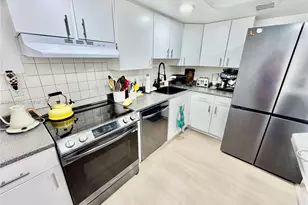 6830 Indian Creek Dr, Miami Beach, FL 33141 - Photo 4