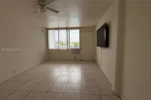 6484 Indian Creek Dr, Miami Beach, FL 33141 - Photo 4