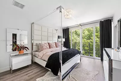 [Address not provided], North Miami, FL 33181 - Photo 16