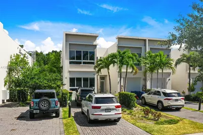 [Address not provided], North Miami, FL 33181 - Photo 2