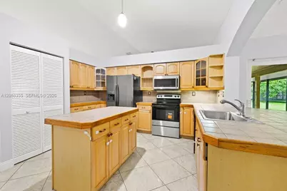 13181 NW 11th Pl #0, Sunrise, FL 33323 - Photo 8