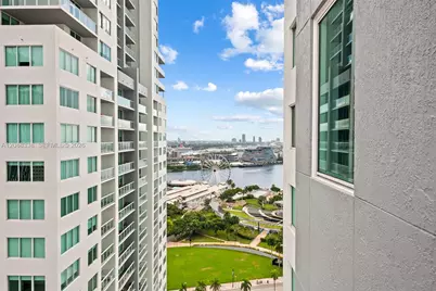 253 NE 2nd St #2501, Miami, FL 33132 - Photo 18