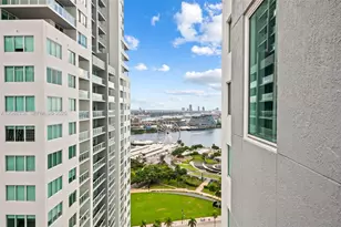 253 NE 2nd St, Miami, FL 33132 - Photo 18