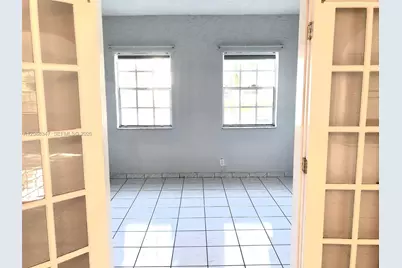 1801 SW 10th St, Miami, FL 33135 - Photo 18