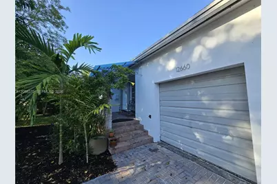 12660 NE 4th Ave, North Miami, FL 33161 - Photo 4