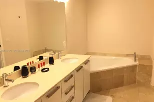 3000 NE 188th St, Aventura, FL 33180 - Photo 18