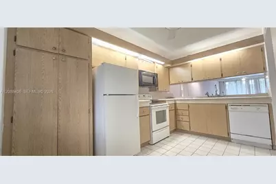 2621 Village Blvd #102, West Palm Beach, FL 33409 - Photo 6