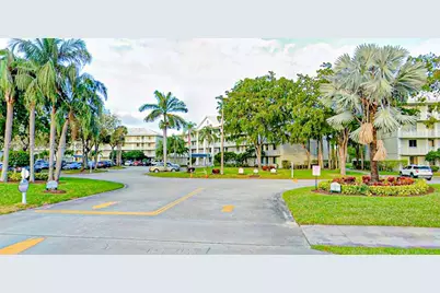 2621 Village Blvd #102, West Palm Beach, FL 33409 - Photo 2