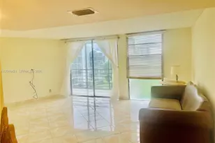 20400 W Country Club Dr, Aventura, FL 33180 - Photo 1