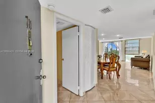 20400 W Country Club Dr, Aventura, FL 33180 - Photo 1