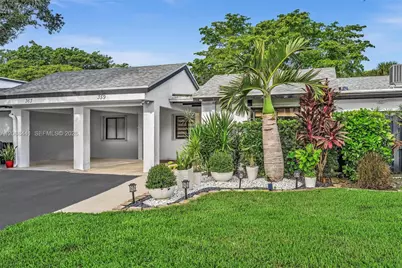 359 Fairway Cir #59, Weston, FL 33326 - Photo 42