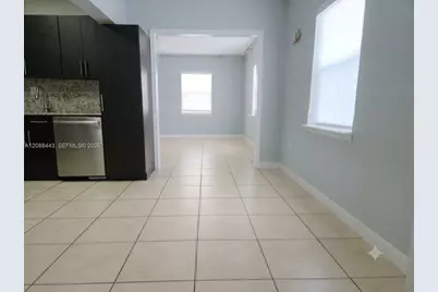 325 SW 63rd Ave #325, Miami, FL 33144 - Photo 8