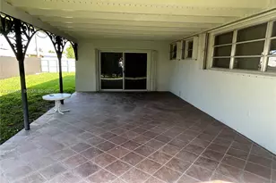 5372 W 4th Ln, Hialeah, FL 33012 - Photo 8