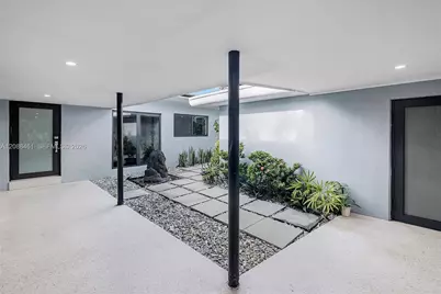 1064 NE 97th St, Miami Shores, FL 33138 - Photo 26
