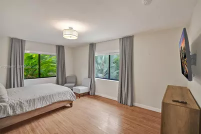 1064 NE 97th St, Miami Shores, FL 33138 - Photo 14