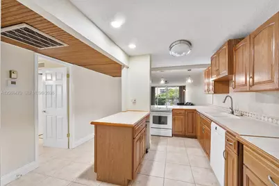 4 Royal Palm Way #3080, Boca Raton, FL 33432 - Photo 8