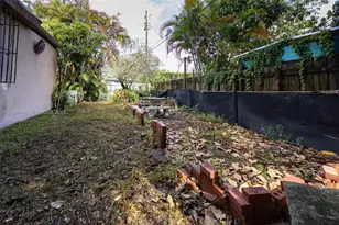 4070 NW 6th St, Miami, FL 33126 - Photo 38