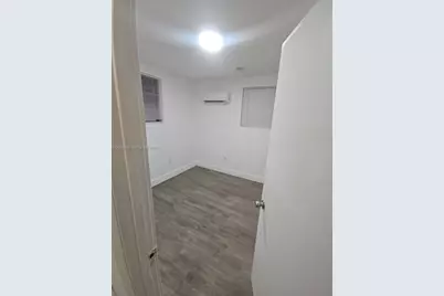 784 NW 100th St #C, Miami, FL 33150 - Photo 2