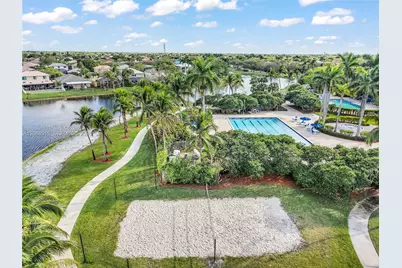 2256 NW 170th Ave #2256, Pembroke Pines, FL 33028 - Photo 58