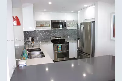 [Address not provided], Miami Beach, FL 33140 - Photo 6