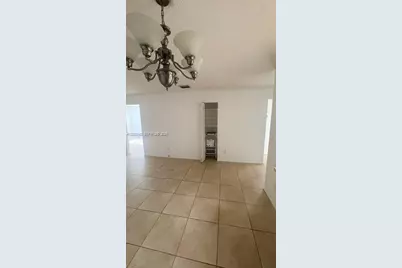 2516 S 19th St #208, Fort Pierce, FL 34982 - Photo 4
