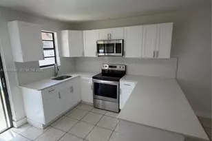 1107 NW 30th Ave, Miami, FL 33125 - Photo 4