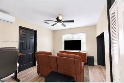 7551 Polk St, Hollywood, FL 33024 - Photo 14