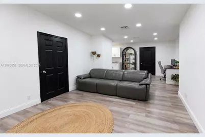 7551 Polk St, Hollywood, FL 33024 - Photo 6
