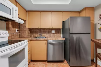 3180 S Ocean Dr #605, Hallandale Beach, FL 33009 - Photo 6