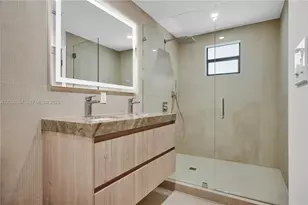 1936 SW 18th St, Miami, FL 33145 - Photo 18