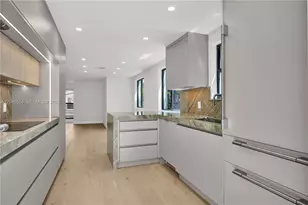 1936 SW 18th St, Miami, FL 33145 - Photo 16
