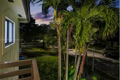 1936 SW 18th St, Miami, FL 33145 - Photo 52