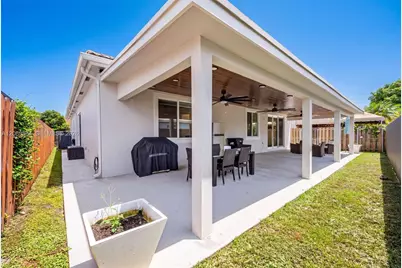 14940 NW 89th Ave, Miami Lakes, FL 33018 - Photo 36