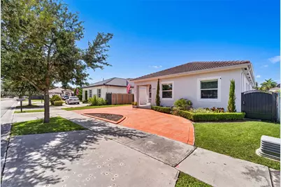 14940 NW 89th Ave, Miami Lakes, FL 33018 - Photo 2