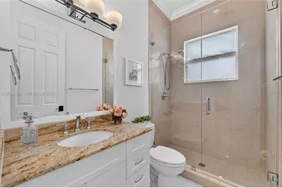 14940 NW 89th Ave, Miami Lakes, FL 33018 - Photo 10