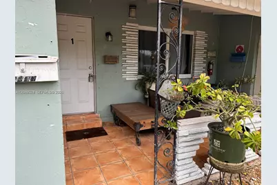 1101 NE 14th Ave #1, Fort Lauderdale, FL 33304 - Photo 8