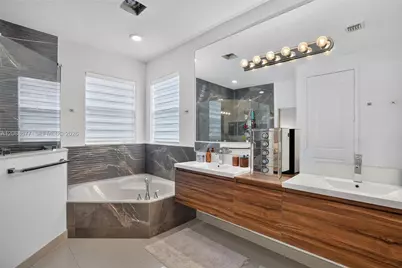 241 NE 33rd Ter, Homestead, FL 33033 - Photo 30