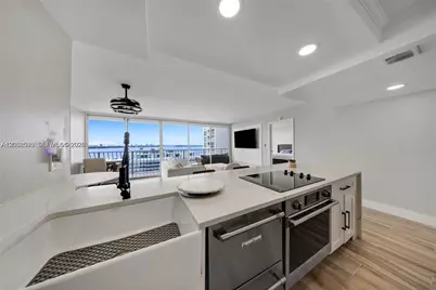 7601 E Treasure Dr #1722, North Bay Village, FL 33141 - Photo 38