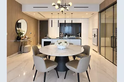 300 Biscayne Boulevard Way #1605W, Miami, FL 33131 - Photo 6