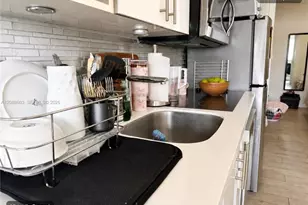 1601 Meridian Ave, Miami Beach, FL 33139 - Photo 6