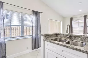 7384 Granada Way, Margate, FL 33063 - Photo 6