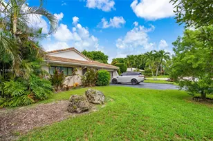 9900 NW 14th Ct, Coral Springs, FL 33071 - Photo 4