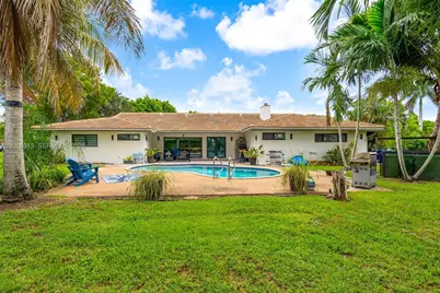 9900 NW 14th Ct, Coral Springs, FL 33071 - Photo 30