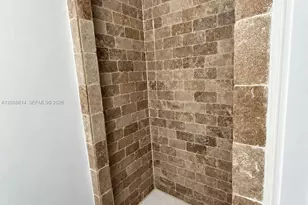 327 W 28th St, Miami Beach, FL 33140 - Photo 24