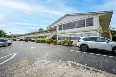 960 Crystal Lake Dr #112, Deerfield Beach, FL 33064 - Photo 14