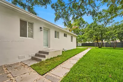 380 NW 130th St, North Miami, FL 33168 - Photo 20