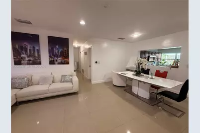 16030 Miami Dr, North Miami Beach, FL 33162 - Photo 4