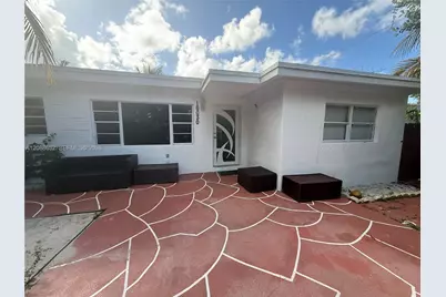 16030 Miami Dr, North Miami Beach, FL 33162 - Photo 2